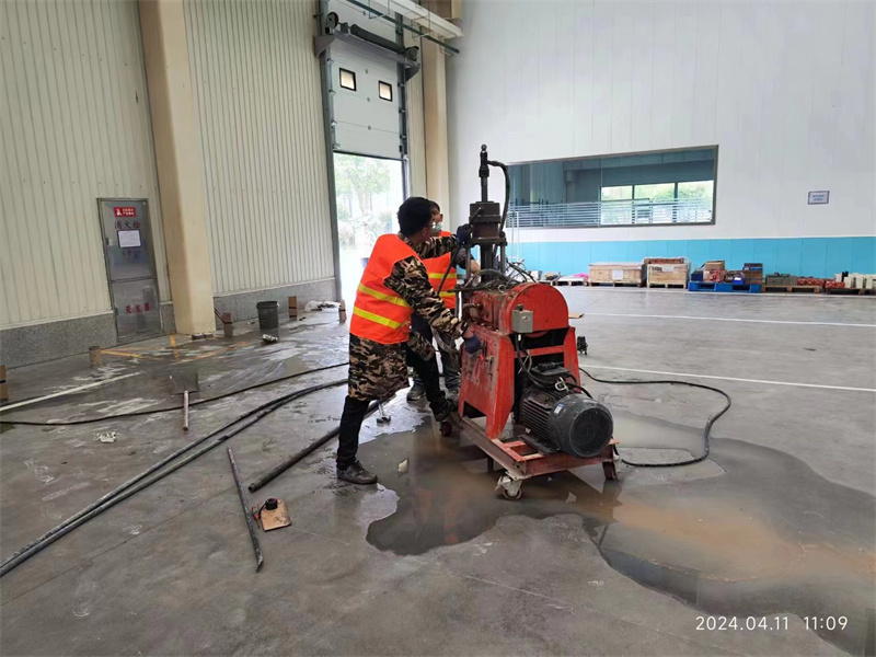 德江厂房地面下沉塌陷注浆加固施工